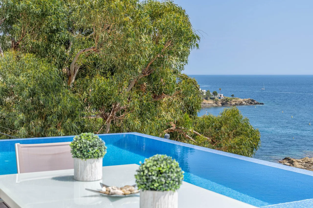 living - Casa / villa de 257m² en venta en Bahía de Rosas - gallery - 2