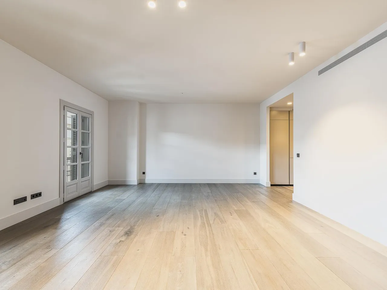 living - 90m² apartment for sale in El Born, Barcelona - gallery - 5
