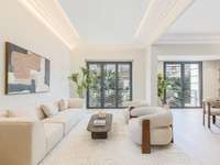 living - Piso de 223m² en venta en Sant Gervasi - Galvany, Barcelona - gallery thumbnail - 1