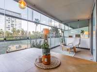 living - Piso de 82m² con 53m² terraza en venta en Diagonal Mar - gallery thumbnail - 3