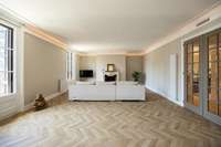 living - 250m² apartment for sale in Eixample Right, Barcelona - gallery thumbnail - 6