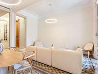 living - Piso de 147m² con 395m² terraza en venta en Eixample Izquierdo - gallery thumbnail - 9