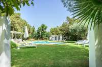 living - 250m² house / villa with 50m² garden for rent in San José - gallery thumbnail - 8