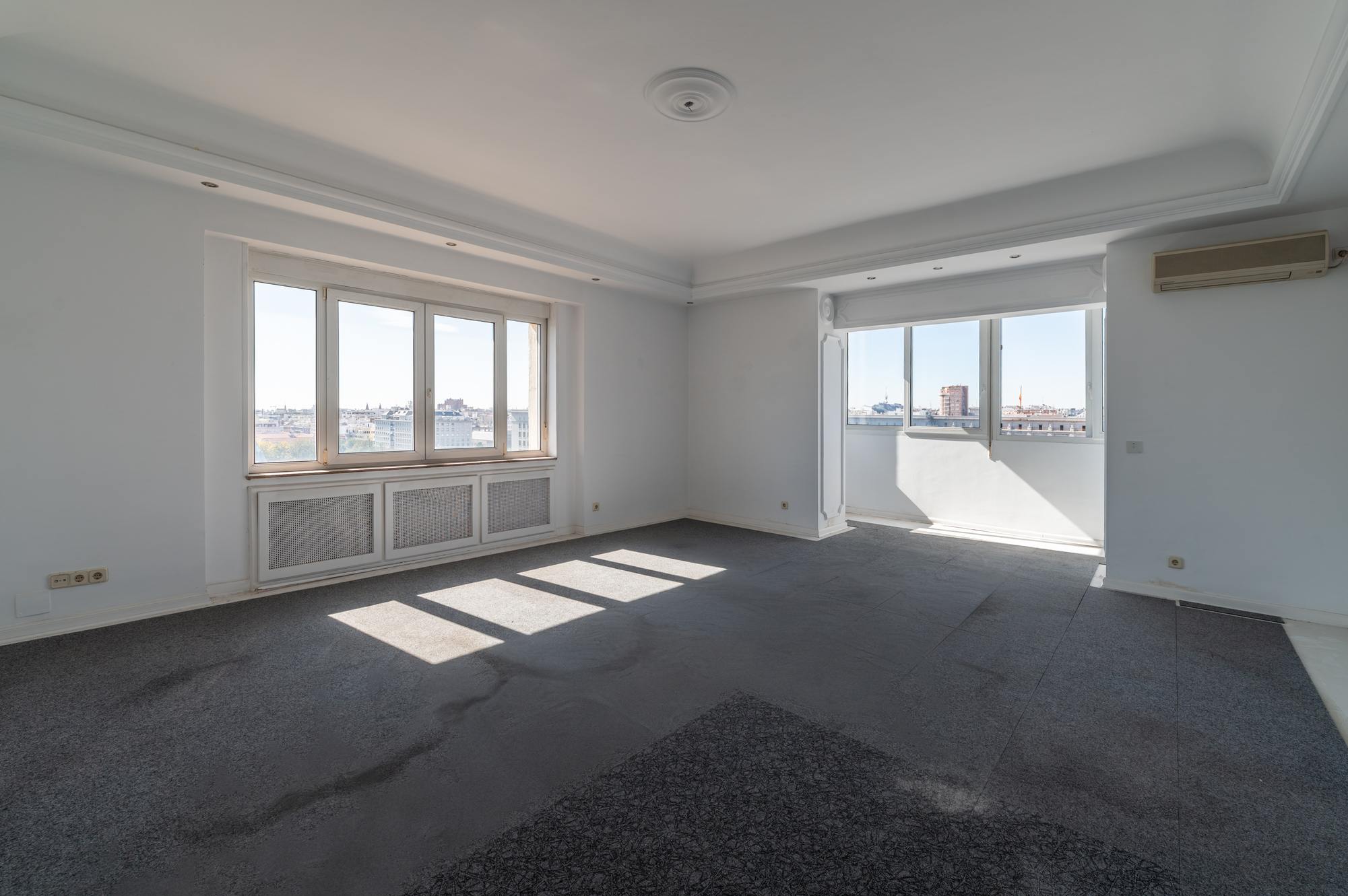 living - Piso de 235m² en venta en El Viso, Madrid - gallery thumbnail - 9