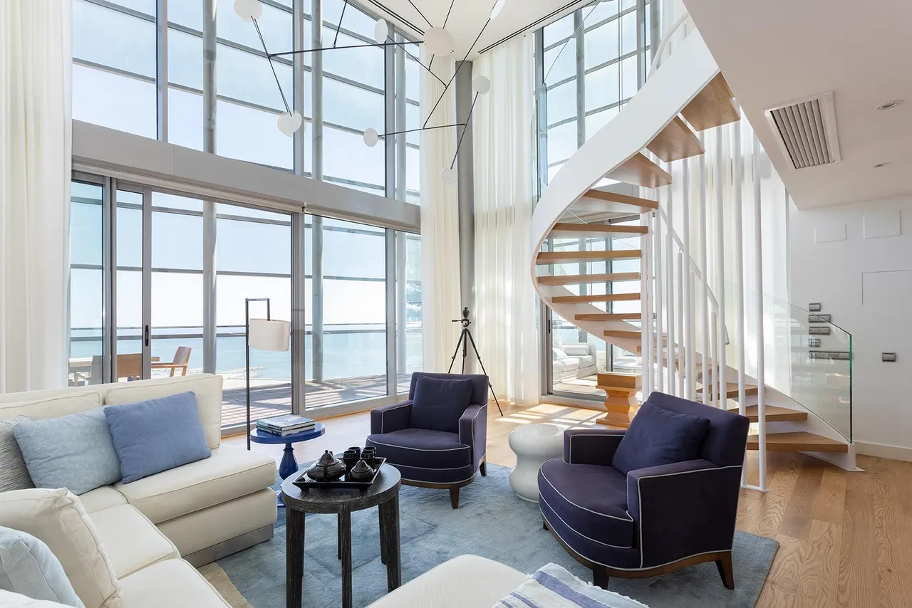 living - 141 m² penthouse with 85 m² terrace for sale in Diagonal Mar - gallery - 2
