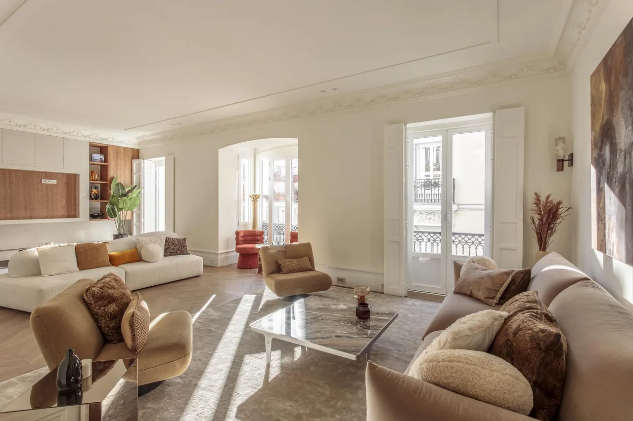living - Piso de 227m² en venta en Chueca - Justicia, Madrid - gallery - 3