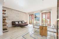 living - 87m² apartment for rent in Gótico, Barcelona - gallery thumbnail - 2