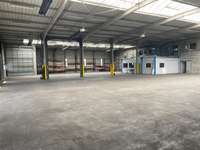 logistics - Activités / Bureaux À Louer - gallery thumbnail - 8
