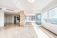 living - Piso de 112m² con 16m² terraza en venta en Diagonal Mar - gallery thumbnail - 7
