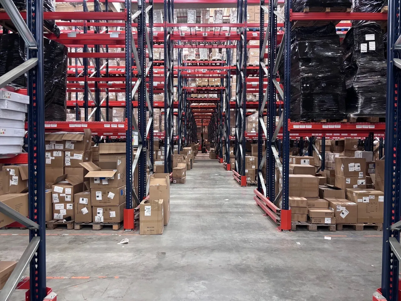logistics - Logistics Warehouse For Rent - gallery - 8