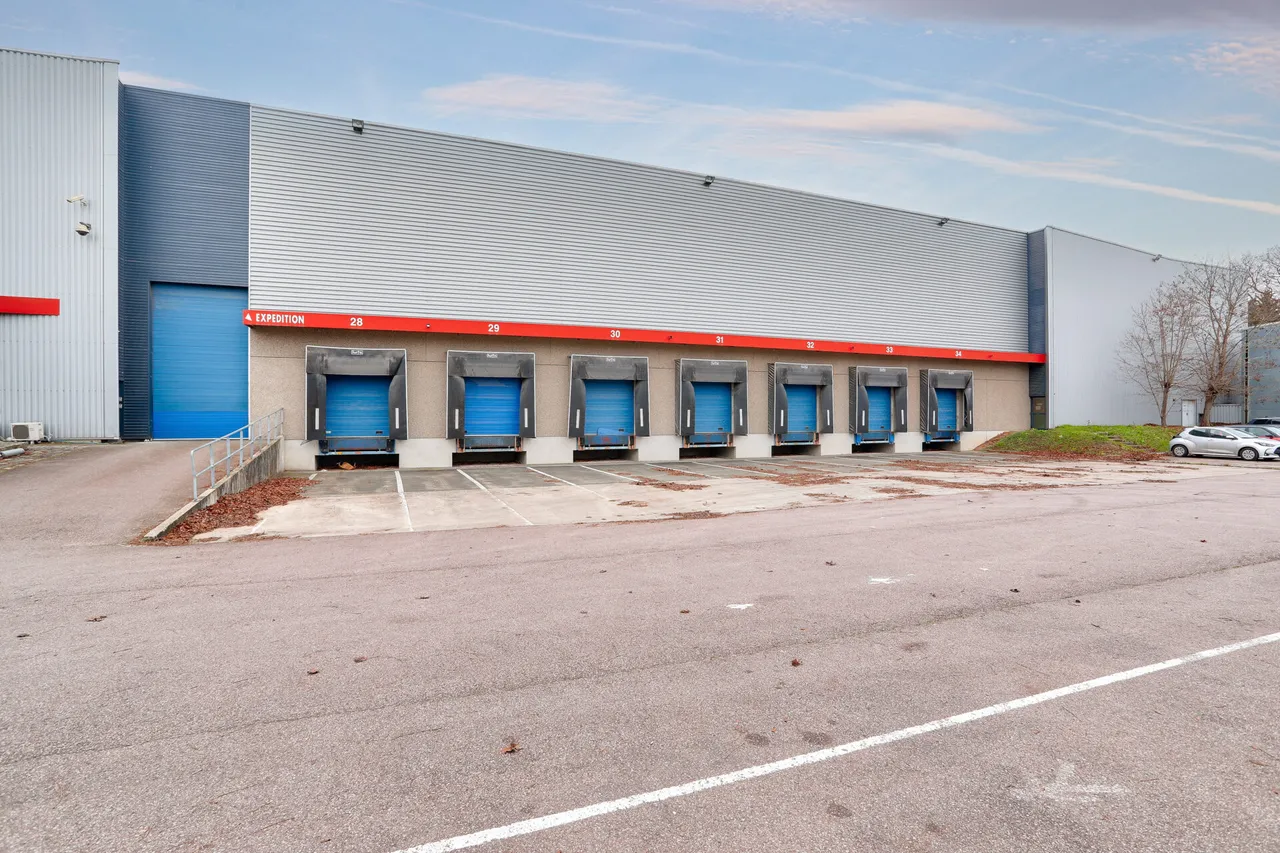 logistics - Entrepôt Logistique À Louer - gallery - 3