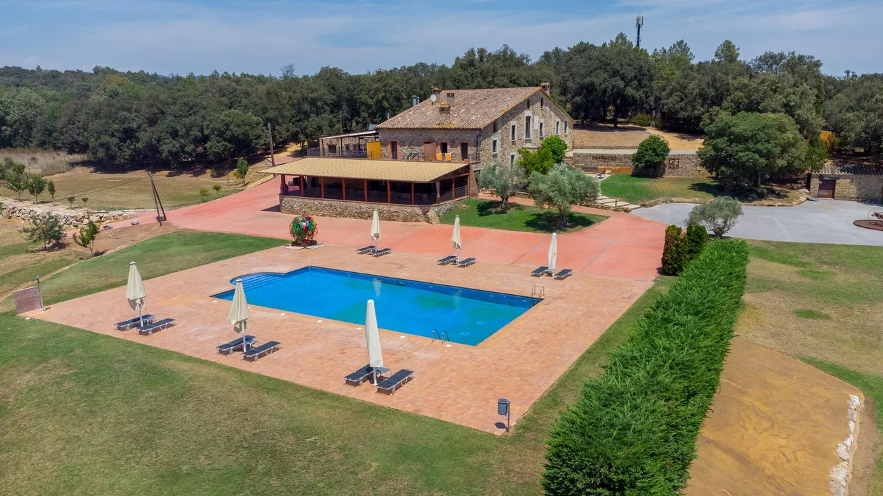 living - 1,779m² country house for sale in El Gironés, Girona - gallery - 5