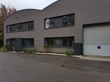 logistics - Activités / Bureaux À Louer - featured