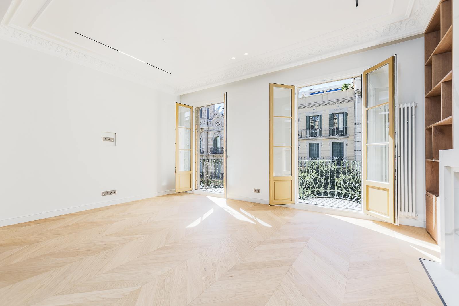 living - 127m² apartment for sale in Eixample Left, Barcelona - gallery thumbnail - 3