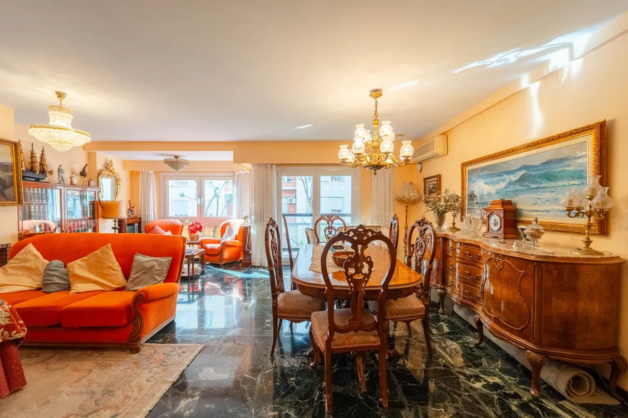 living - Piso de 200m² en venta en Extramurs, Valencia - gallery - 3