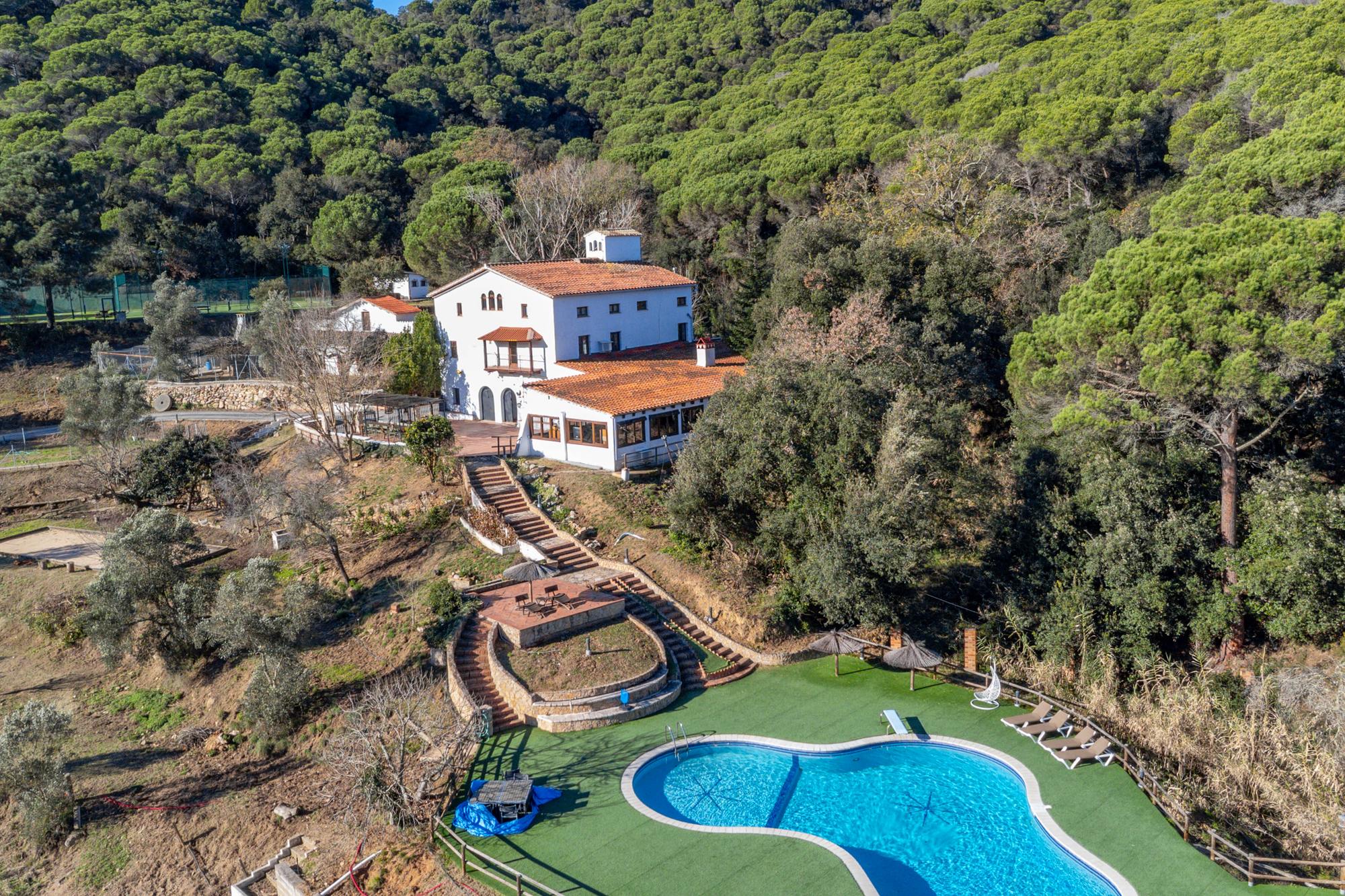 living - 651m² country house for sale in Maresme Inland, Barcelona - gallery - 2