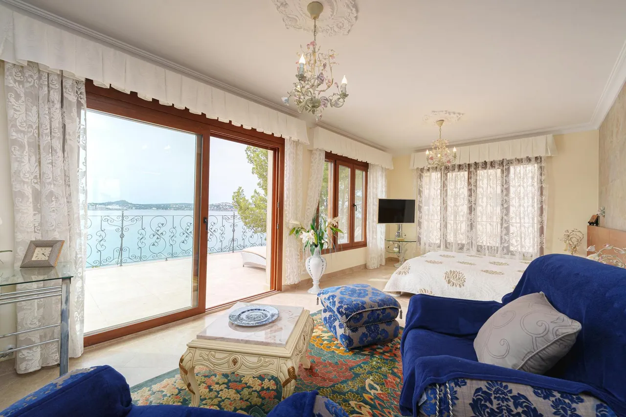 living - 394m² house / villa for sale in Calvià, Balearic Islands - gallery - 7