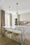 living - 91m² apartment for rent in Malasaña, Madrid - gallery thumbnail - 9