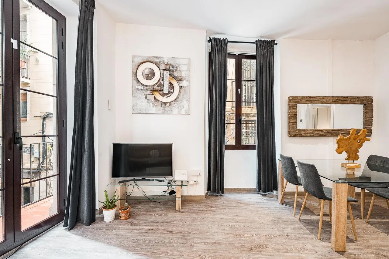 living - 77m² apartment for sale in El Born, Barcelona - gallery - 3