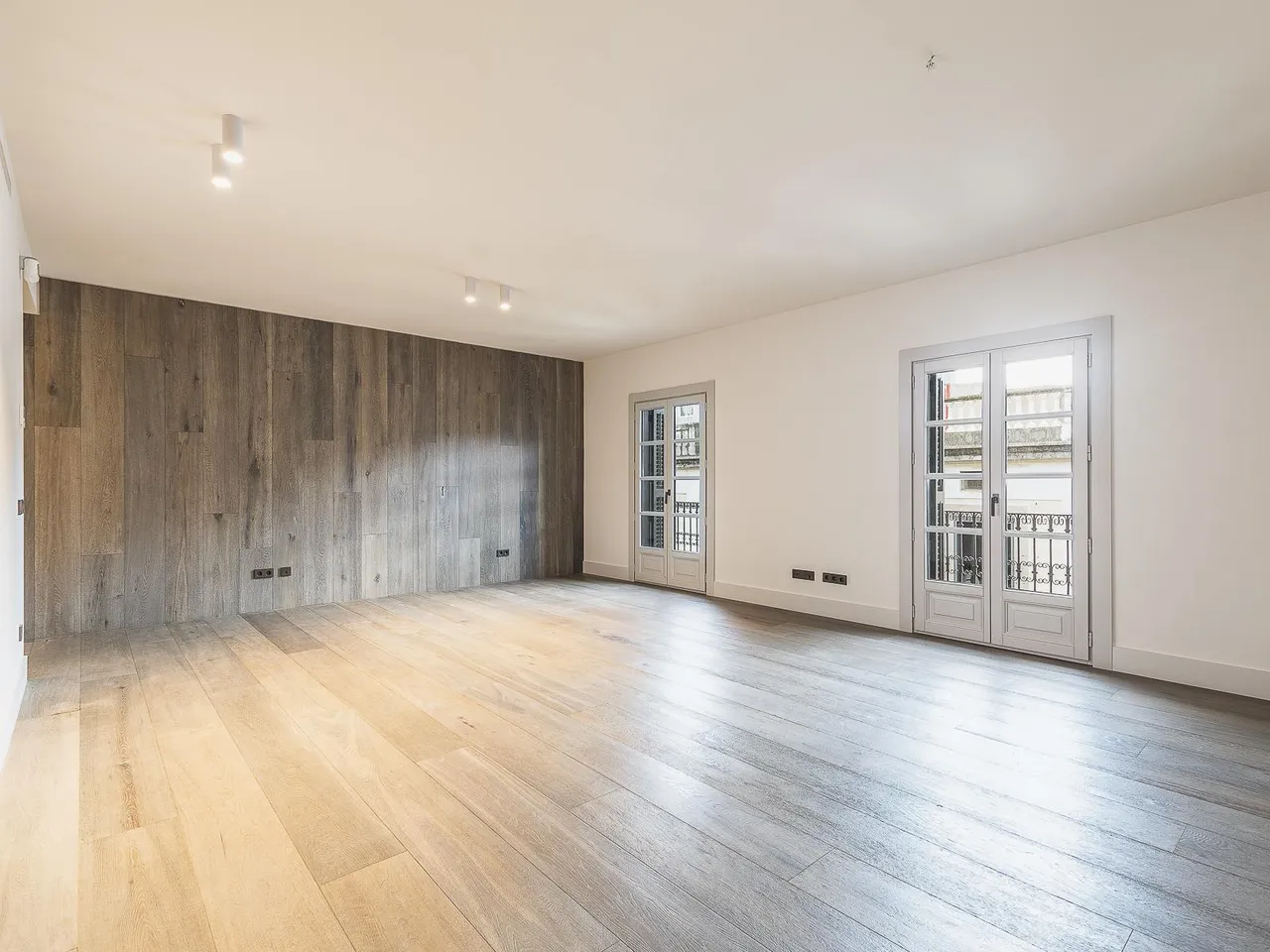 living - 90m² apartment for sale in El Born, Barcelona - gallery - 2