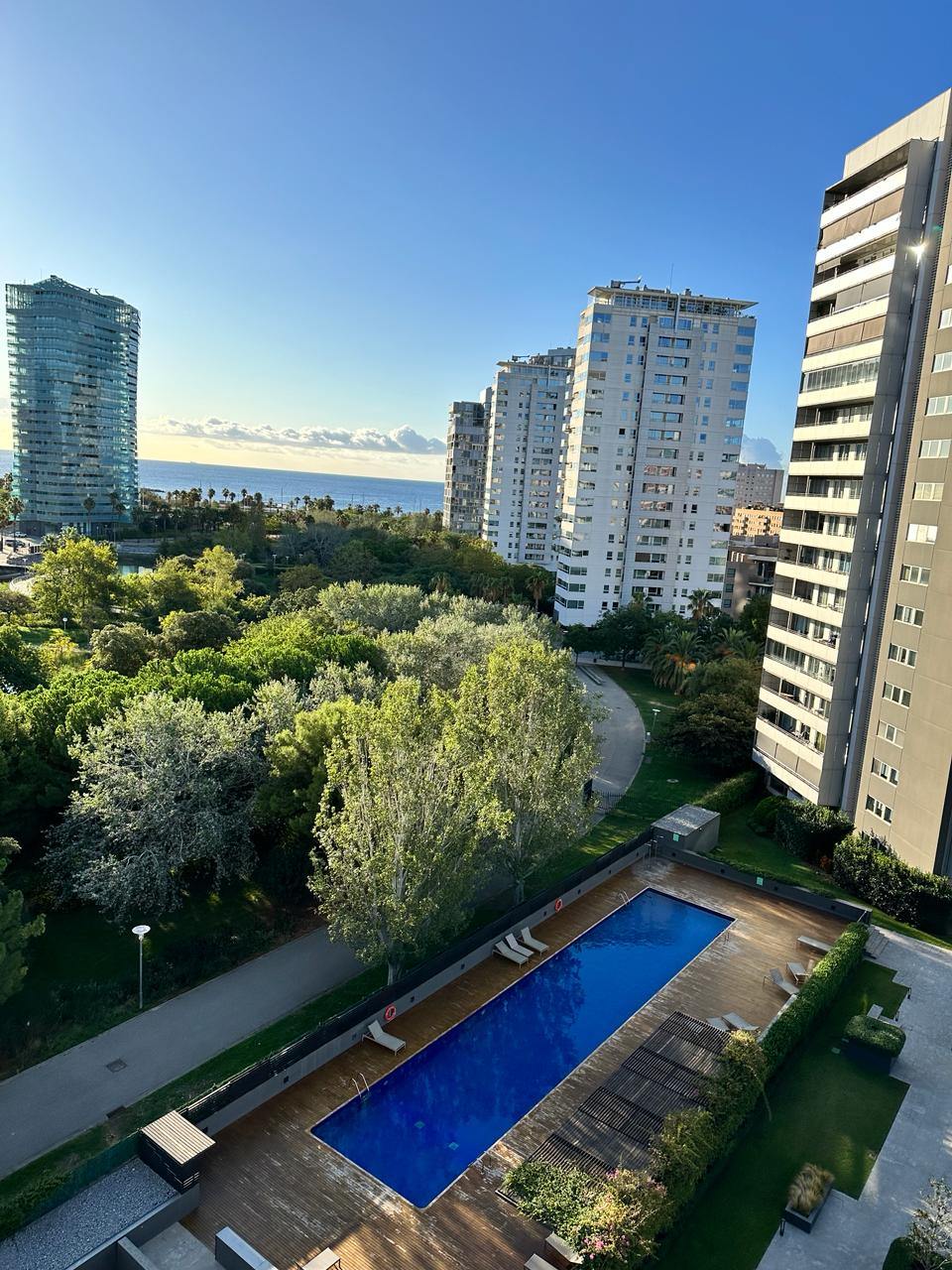 living - Piso de 107m² en venta en Diagonal Mar, Barcelona - gallery - 2
