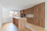 living - Piso de 218m² en venta en Almagro, Madrid - gallery thumbnail - 4