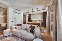 living - Piso de 133m² en venta en Malasaña, Madrid - gallery thumbnail - 3