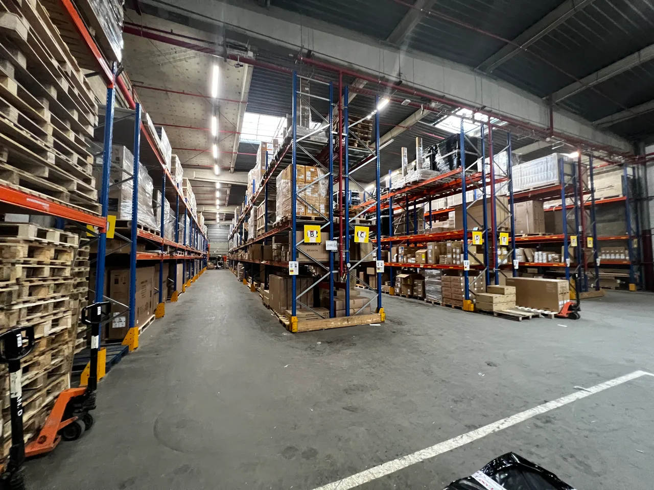 logistics - Activités / Bureaux À Louer - gallery - 2