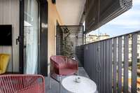 living - 57m² apartment for rent in Eixample Right, Barcelona - gallery thumbnail - 7