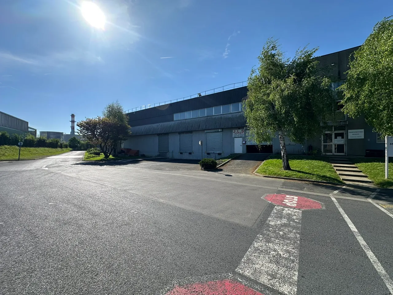 logistics - Warehouse / Offices For Rent - gallery - 4