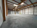 logistics - Activités / Bureaux À Louer - gallery thumbnail - 4