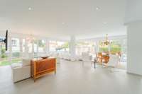living - Casa / villa de 500m² en alquiler en Bétera, Valencia - gallery thumbnail - 6