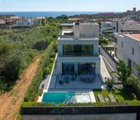living - Casa / villa de 355m² en venta en Montgat, Barcelona - gallery thumbnail - 1