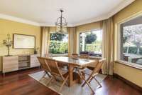 living - Casa de 600m² en venta en Terramar, Barcelona - gallery thumbnail - 9