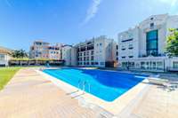 living - Ático de 81m² con 73m² terraza en venta en Sitges Town - gallery thumbnail - 3