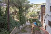 living - Parcela de 788 m² en venta en Cabrils, en la costa del Maresme - gallery thumbnail - 3