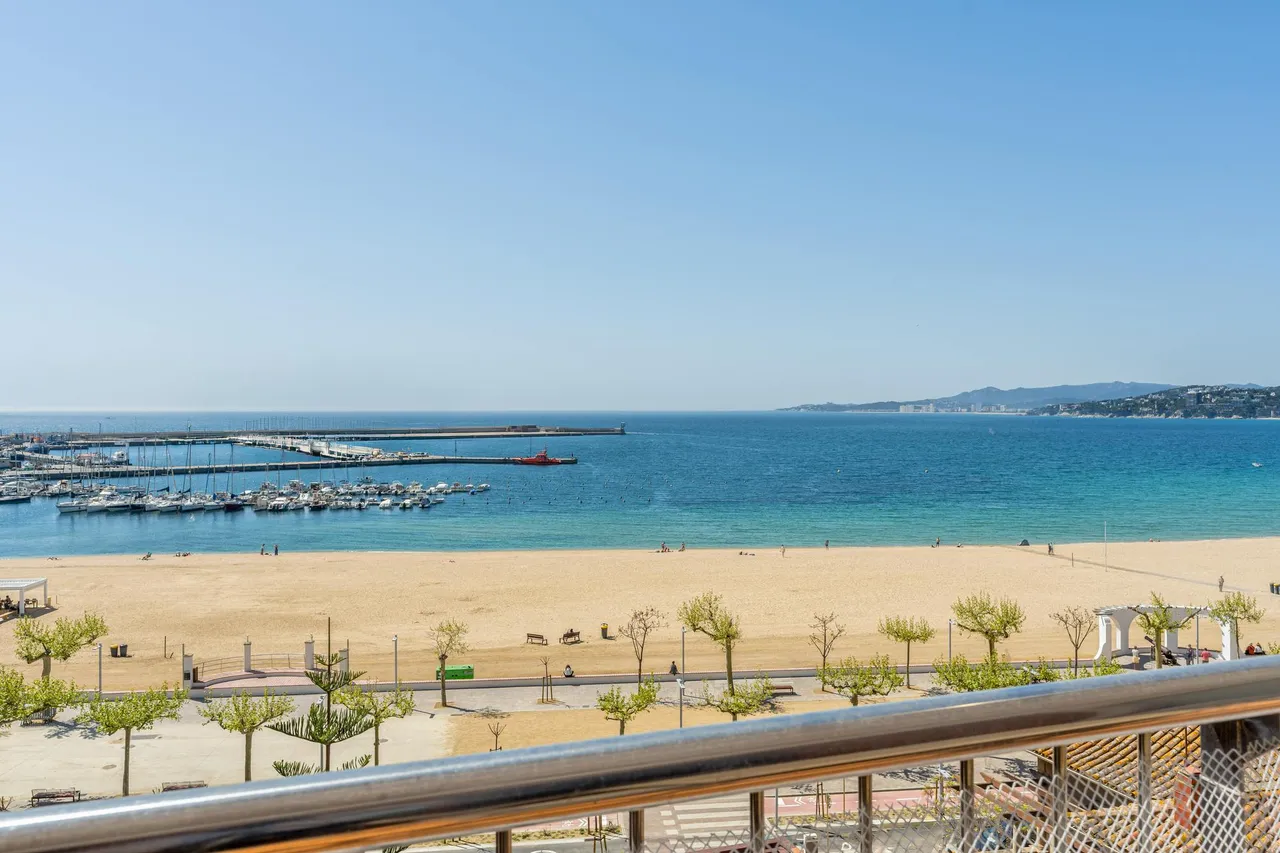 living - Piso de 57m² en venta en Palamós, Costa Brava - gallery - 2