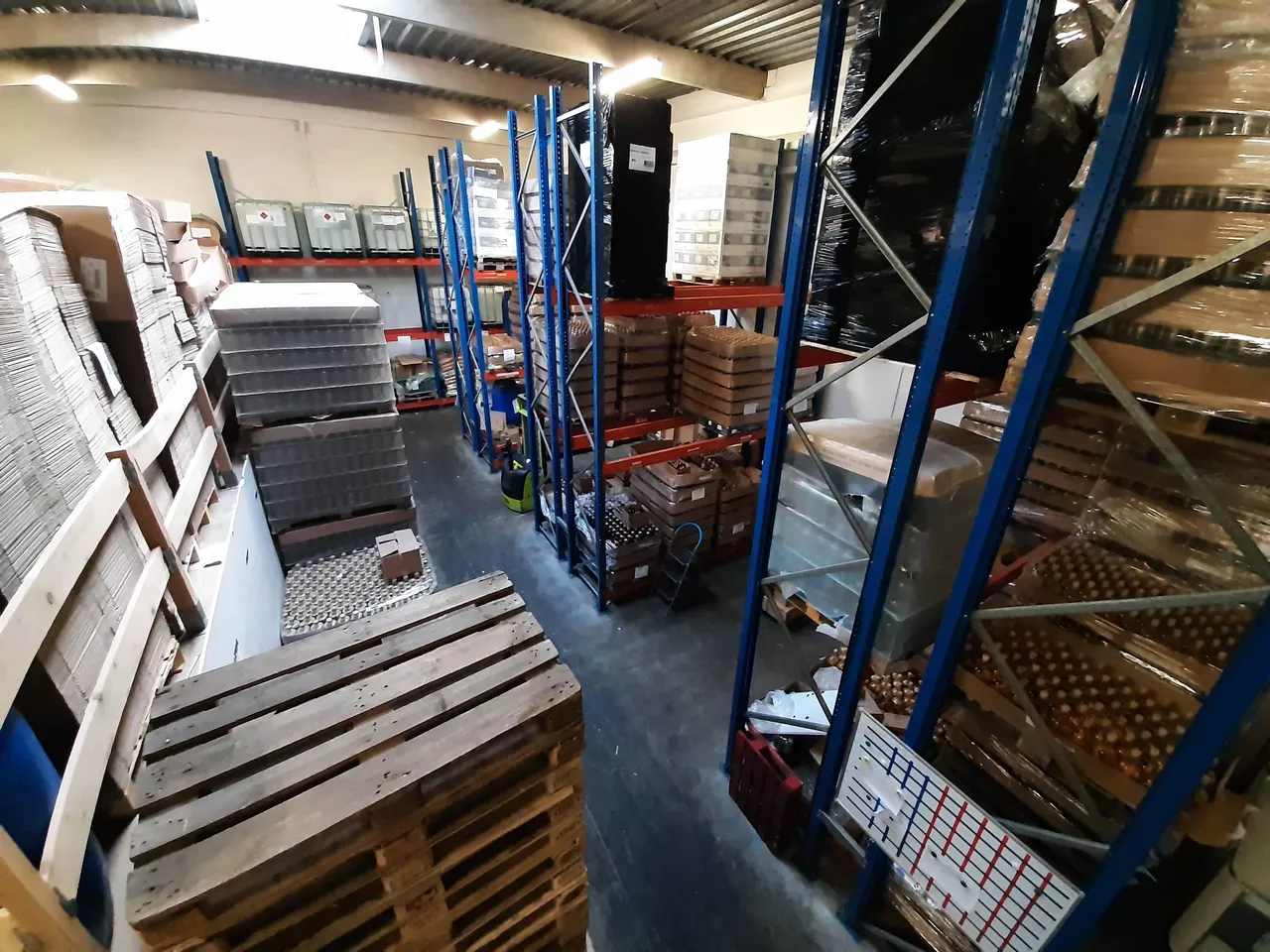 logistics - Light Industrial Premises / Offices For Rent - gallery - 6