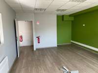 logistics - Activités / Bureaux À Louer - gallery thumbnail - 8