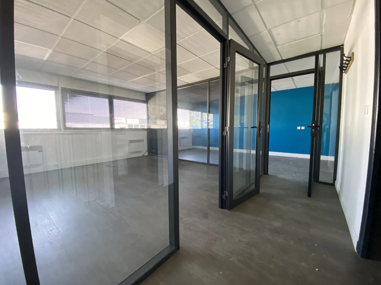 logistics - Activités / Bureaux À Louer - gallery - 4