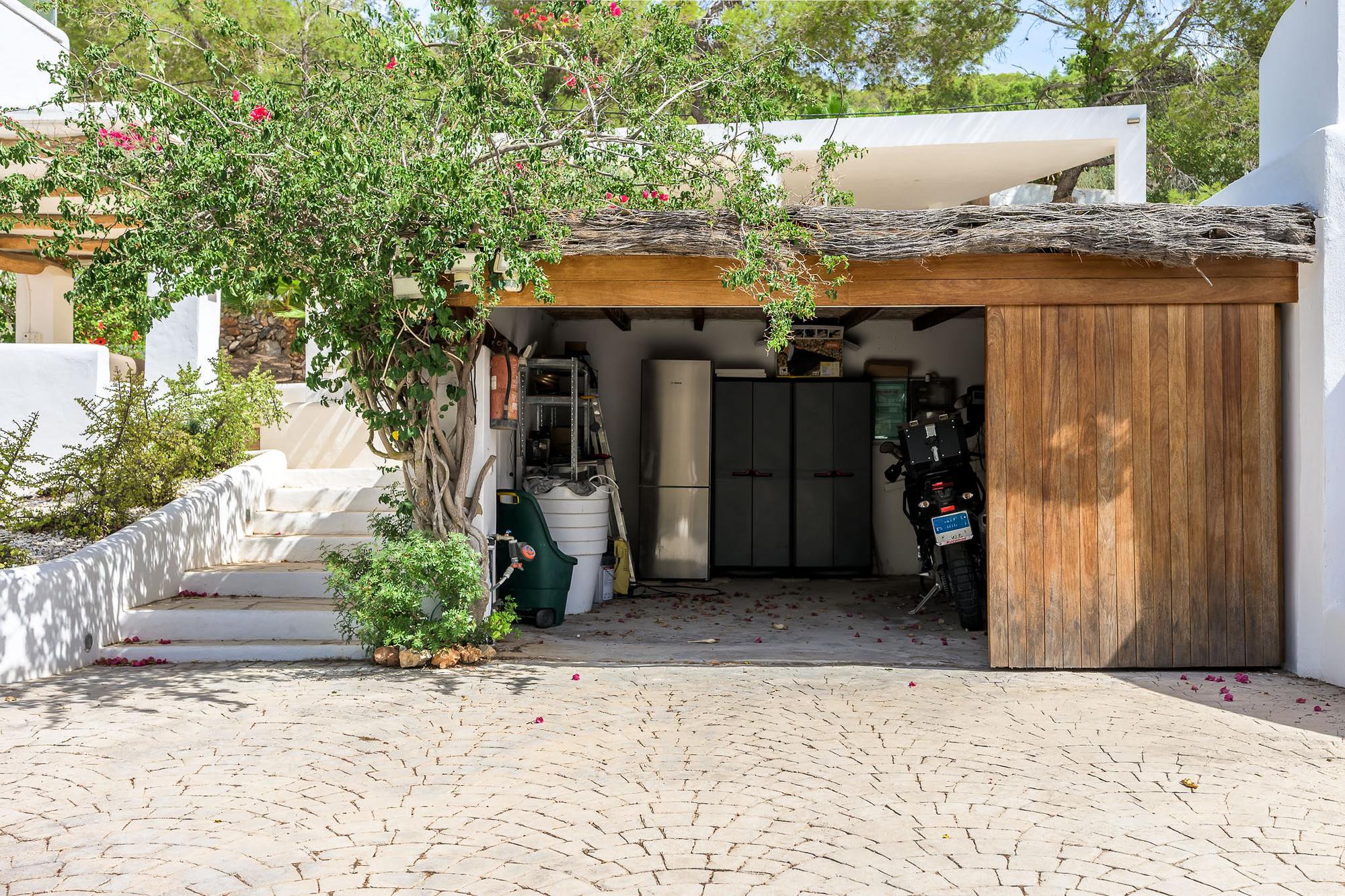 living - 294m² house / villa for sale in Ibiza Town - gallery thumbnail - 8
