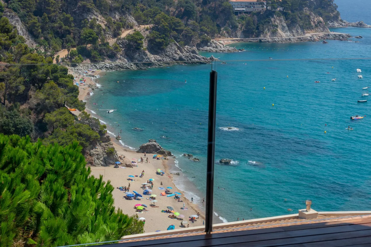 living - Casa / villa de 392m² en venta en Tossa de Mar, Costa Brava - gallery - 5