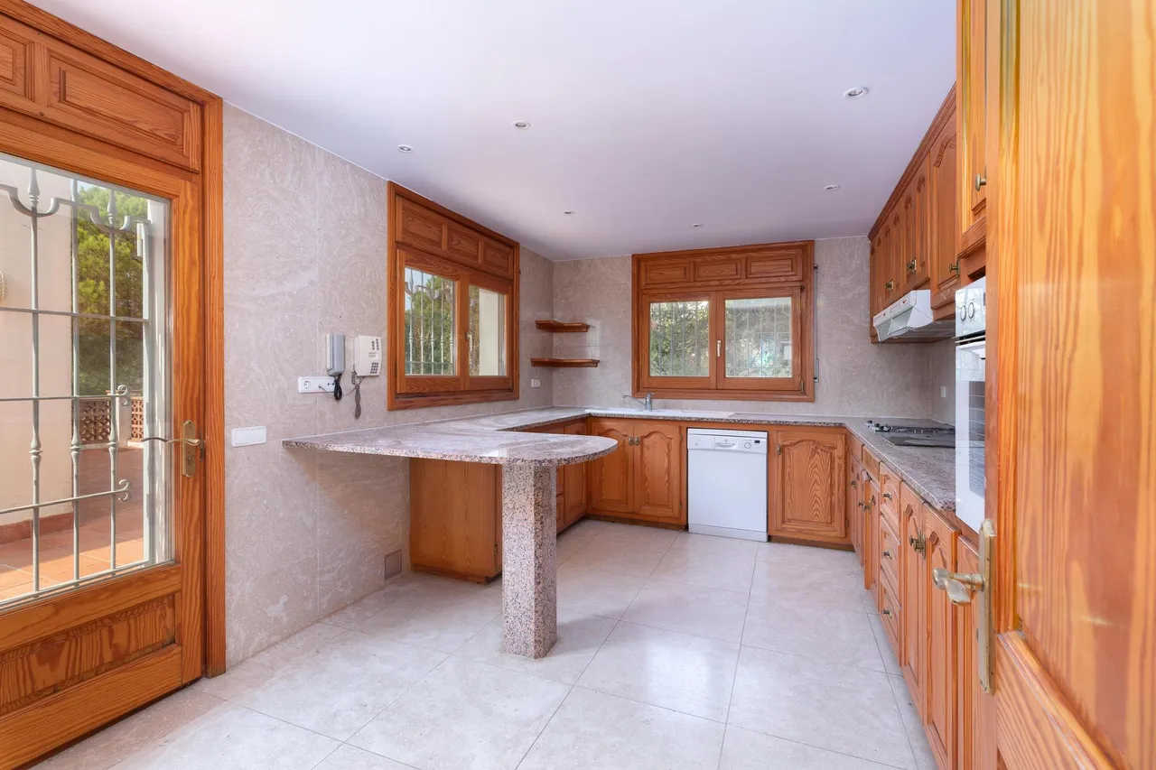 living - 466m² house / villa for sale in Tamariu, Costa Brava - gallery - 10