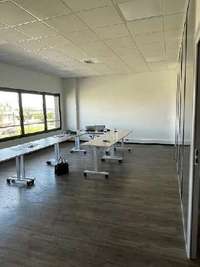logistics - Light Industrial Premises / Offices For Rent - gallery thumbnail - 7