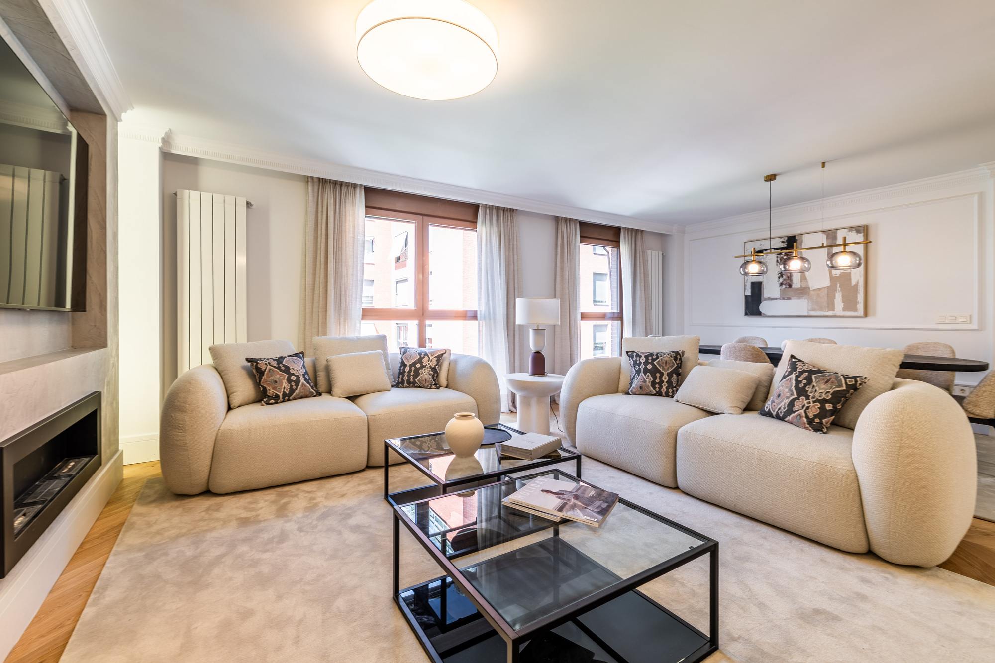 living - Piso de 225m² en venta en Recoletos, Madrid - gallery thumbnail - 4