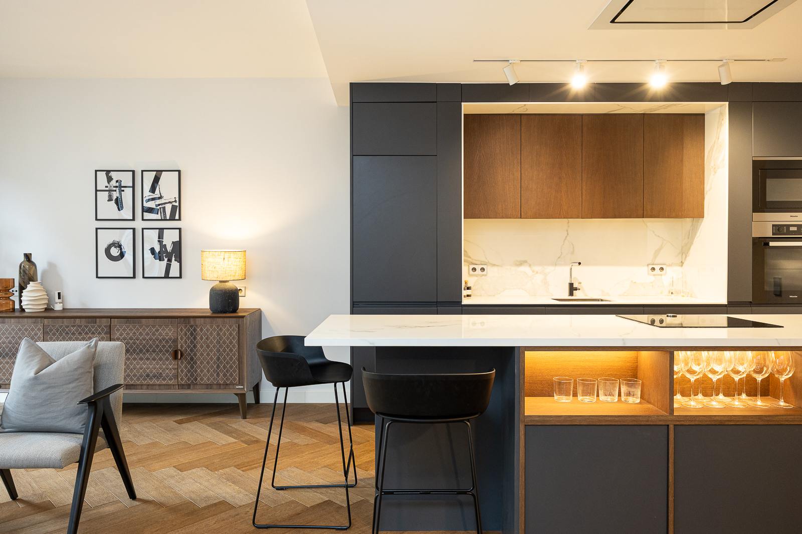 living - Piso de 147m² con 6m² terraza en venta en Eixample Izquierdo - gallery thumbnail - 7