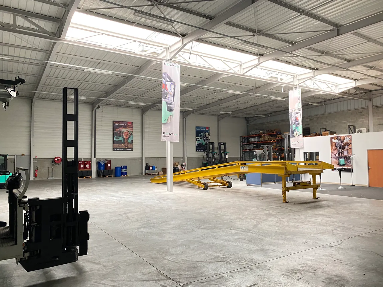 logistics - Activités / Bureaux À Louer - gallery - 4