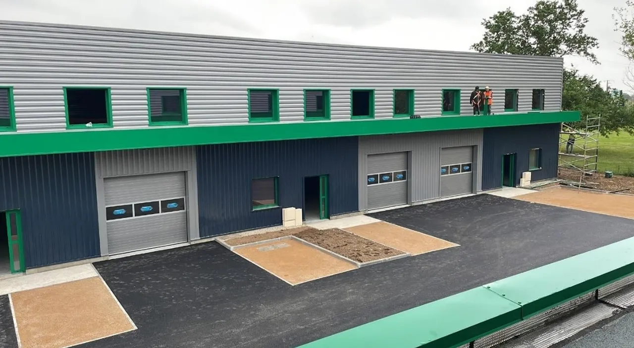 logistics - Activity Facility For Rent - gallery - 2