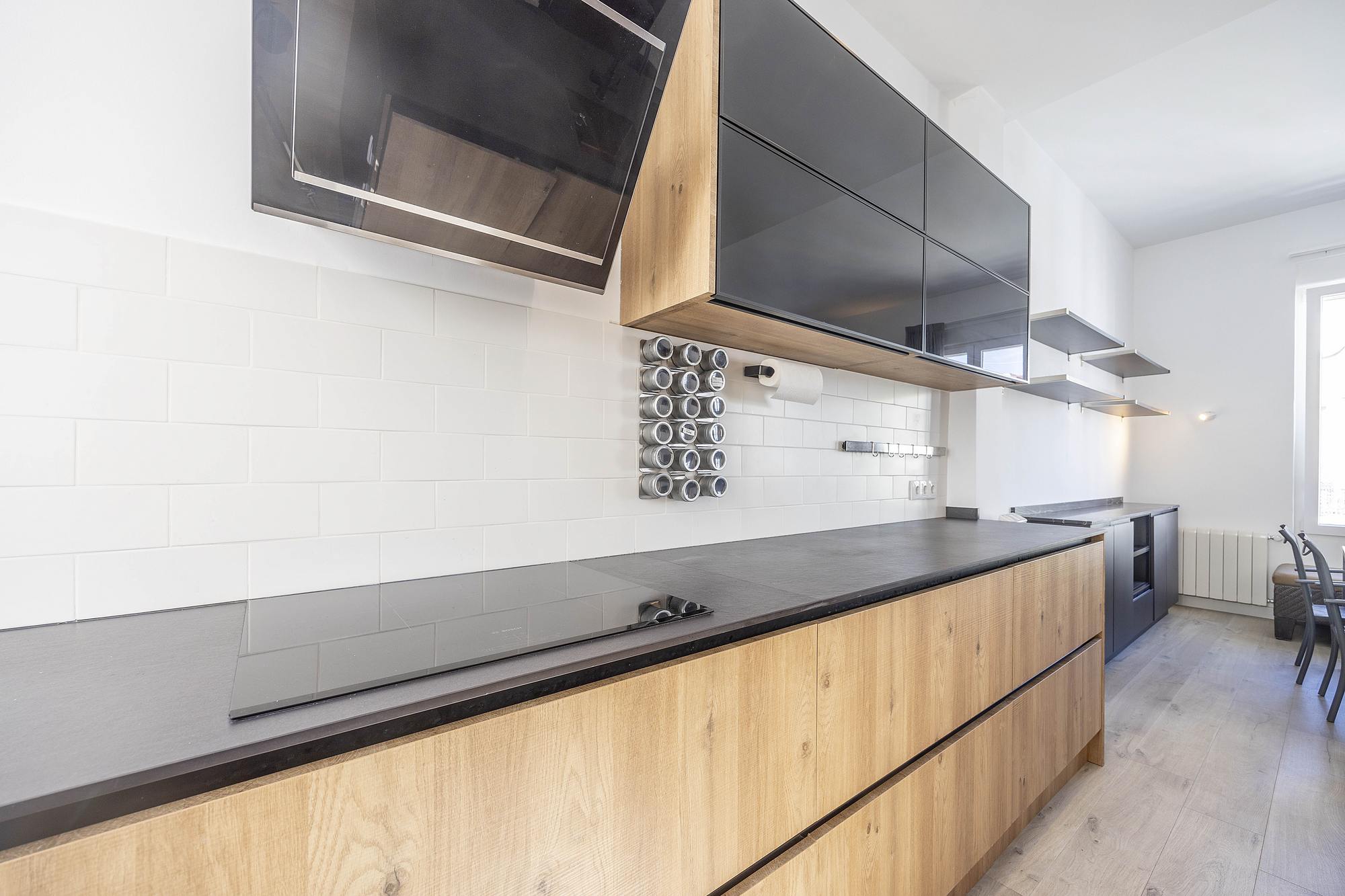living - 107m² apartment for rent in Ruzafa, Valencia - gallery thumbnail - 10