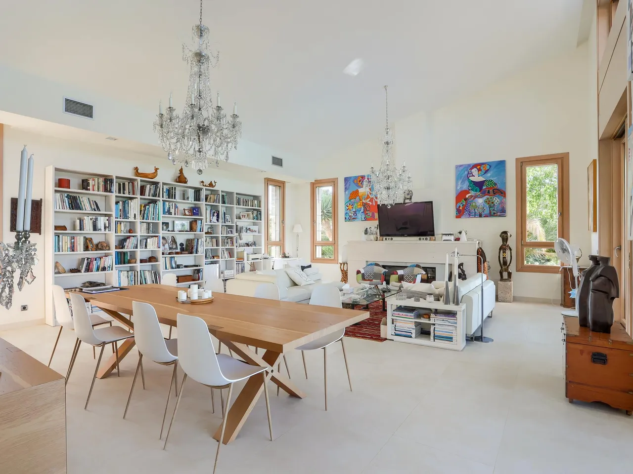 living - 592m² house / villa for sale in Puntiró, Balearic Islands - gallery - 7